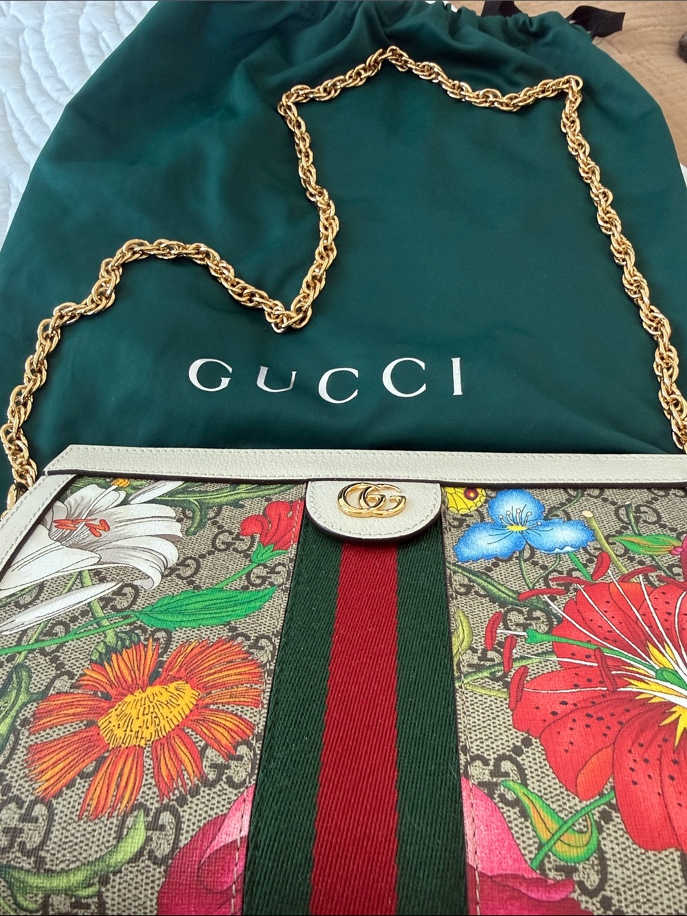 Gucci Floral GG Supreme Shoulder Bag with Green and Red Stripe